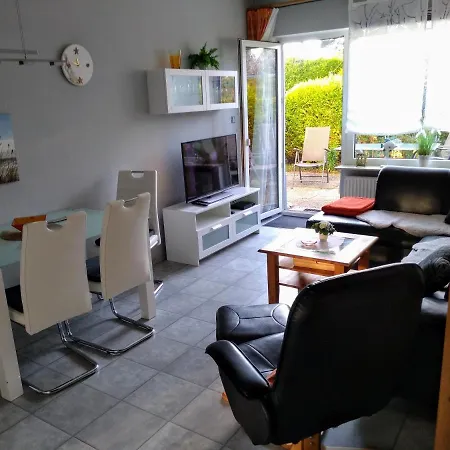 Appartement 7 Mit Sued- Terrasse 3 Tram-polin Tischtennis Schaukel