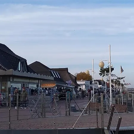 7 Mit Sued- Terrasse 3 Tram-polin Tischtennis Schaukel * Dahme (Schleswig-Holstein)